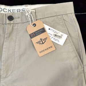 Dockers Classic Tan Trousers 34” x 32”
